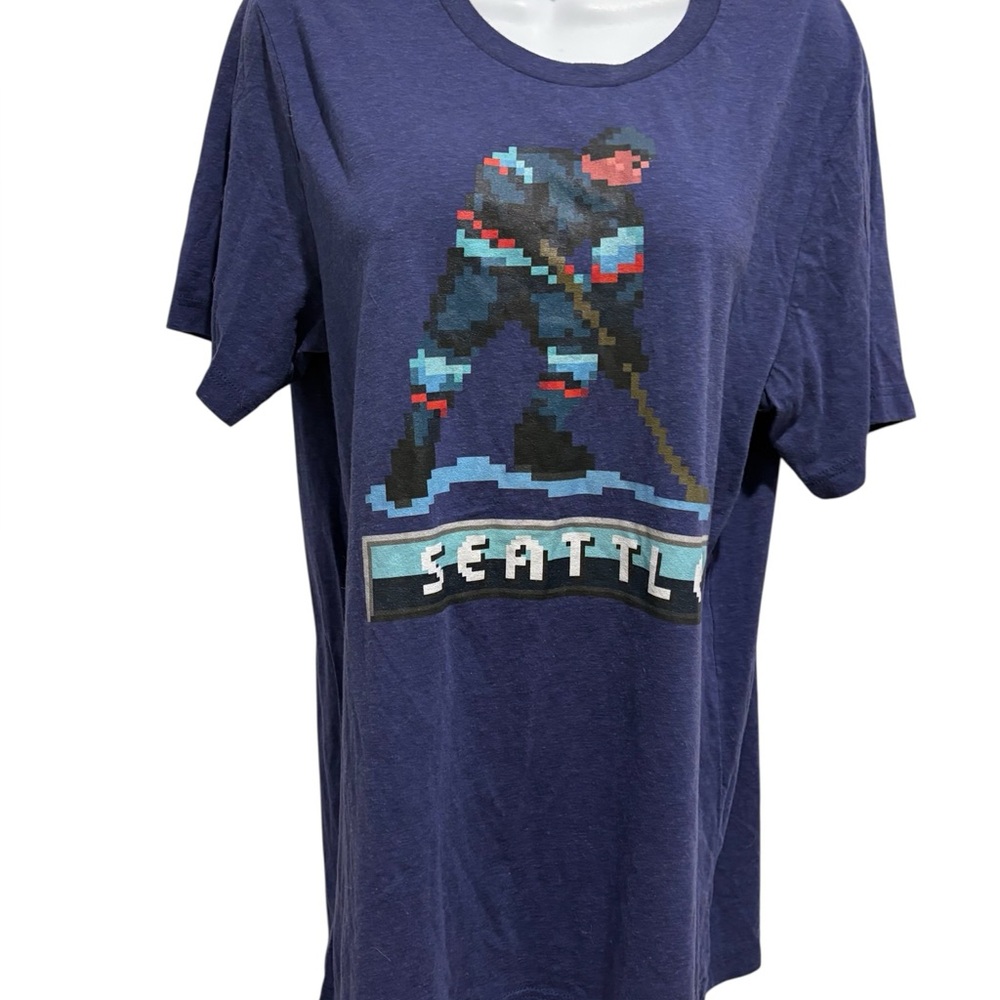 SEATTLE KRACKEN Hockey 8 Bit Hockey Player TShirt Heather Blue Size Large